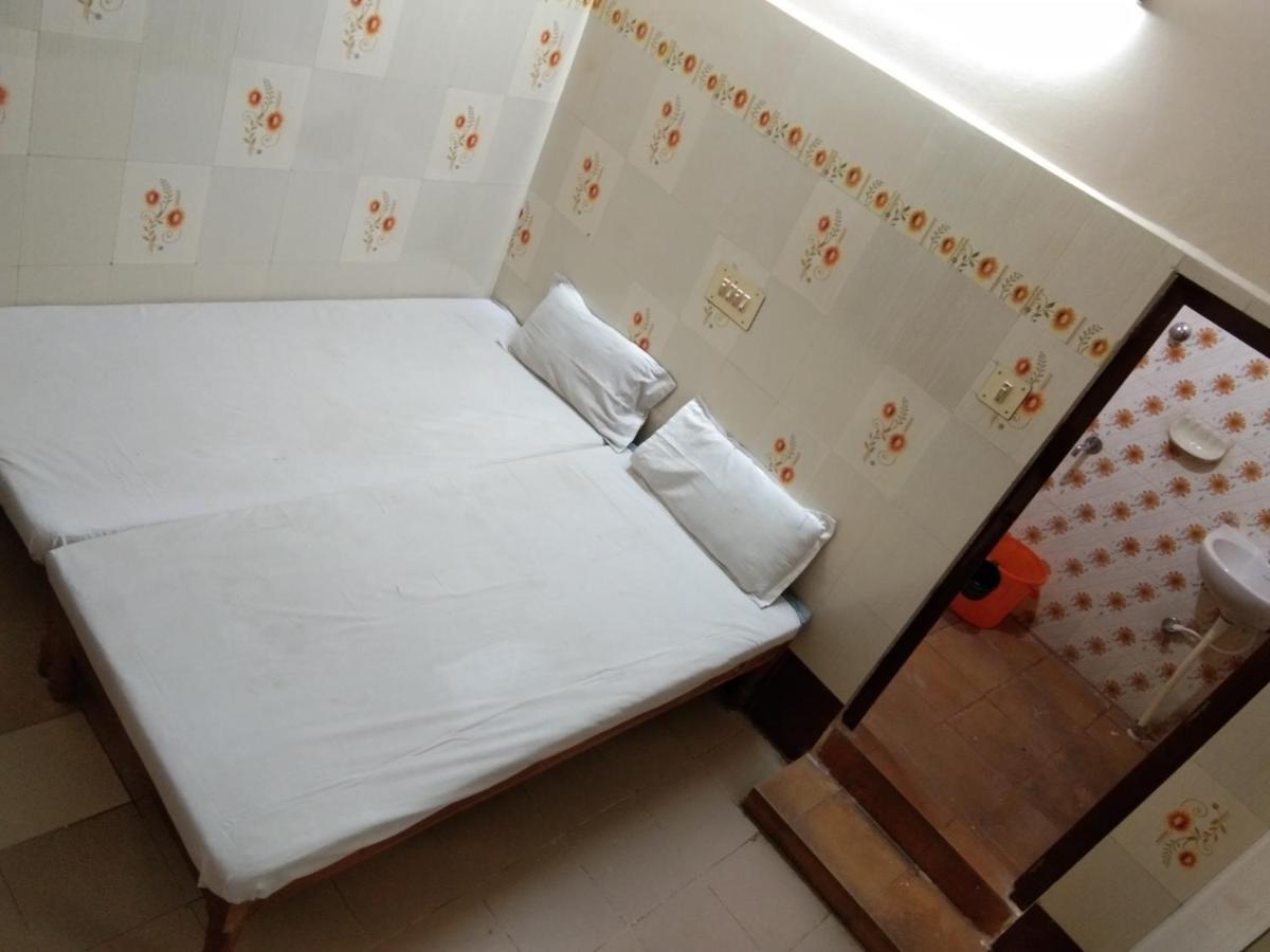 Hotel Sriram Lodge Tirupati Exterior photo