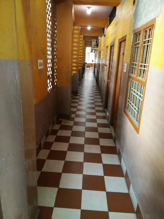 Hotel Sriram Lodge Tirupati Exterior photo