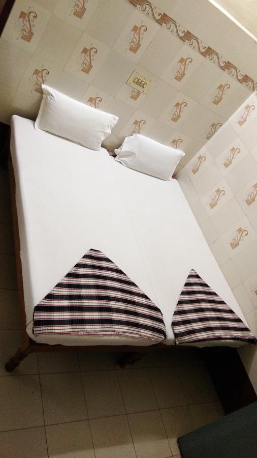 Hotel Sriram Lodge Tirupati Exterior photo